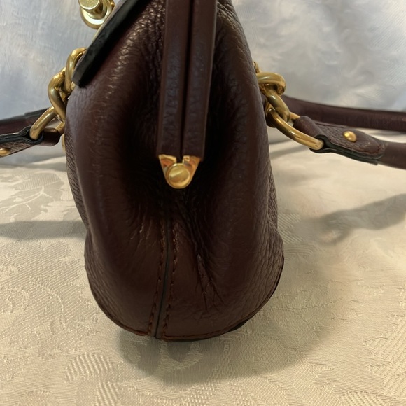 Charles David Leather Handbag and Dust Bag PRICE DROP - Picture 4 of 15